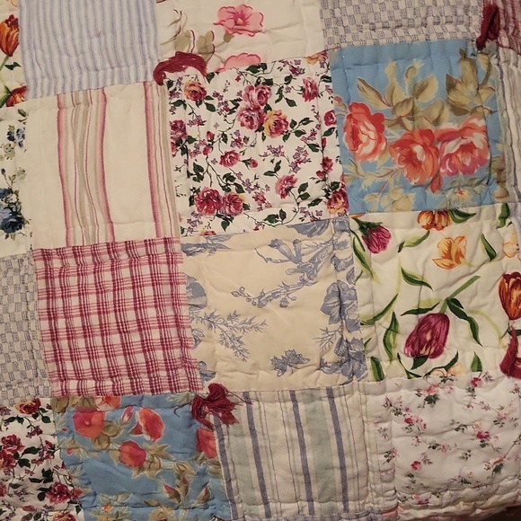 Pottery barn providence print reversible quilt and shams - Picture 4 of 10